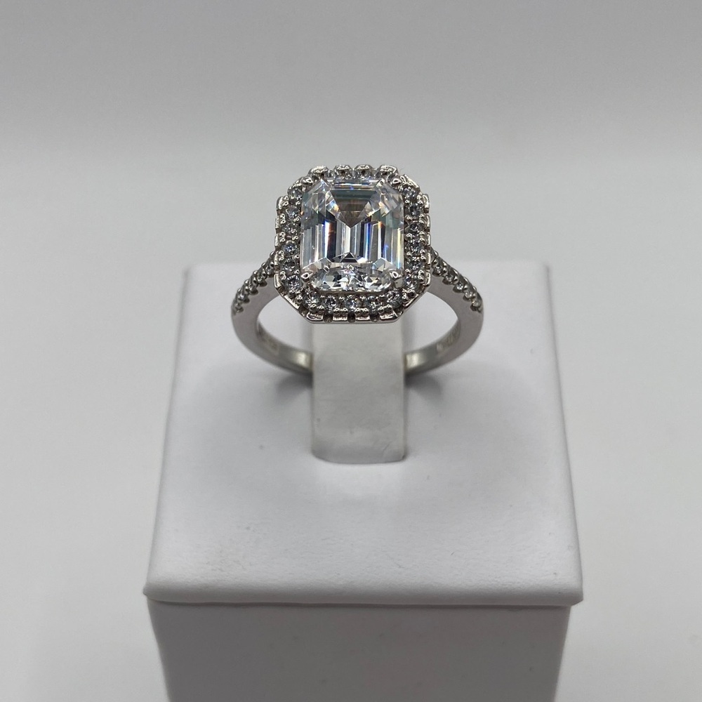 Sterling Silver 925 Emerald Cut Solitaire Simulated Diamond Halo Ring 8 New